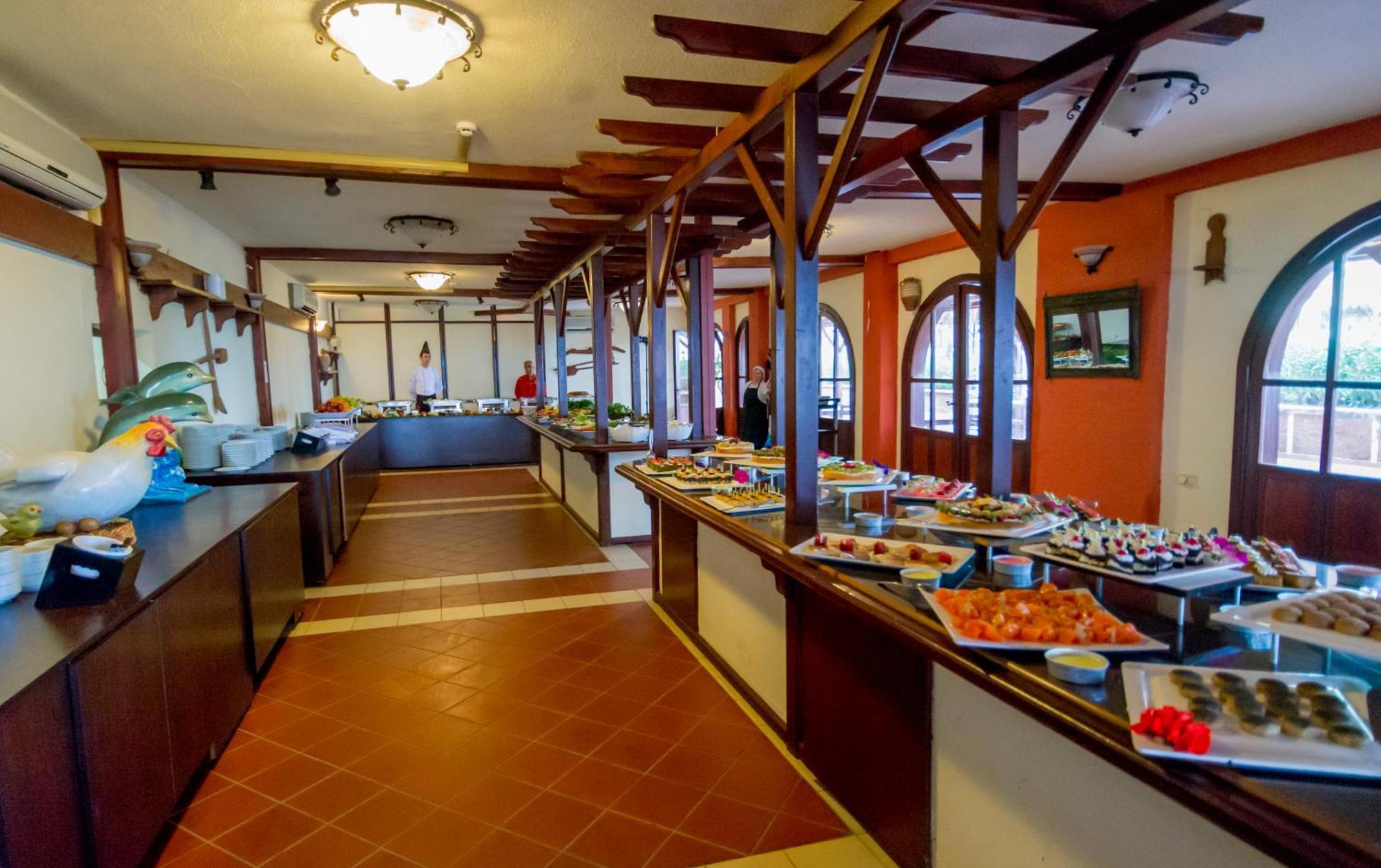 Club Tropical Beach Hotel Toslak Luaran gambar